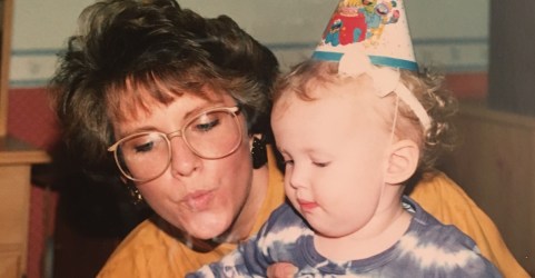 mom-d2a04c042531b53e53b3882b55e81025